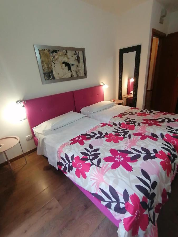 Hotel Selfmatic Orio al Serio Esterno foto